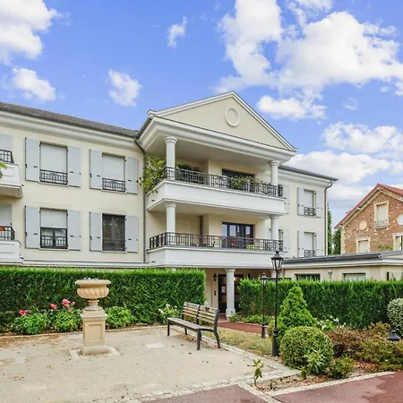 Le Saint Cyr Apartment Exterior photo